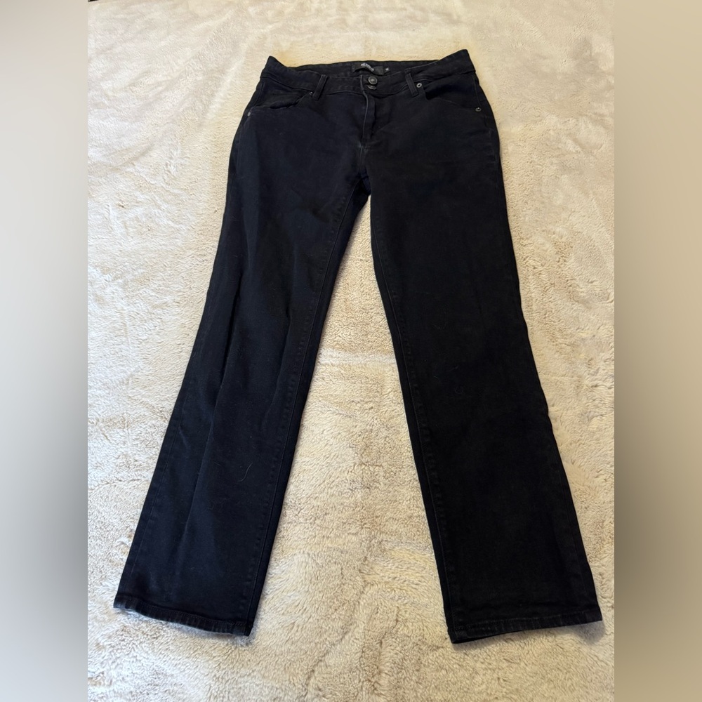 NWOT Hudson slim straight leg black jeans. Size 10